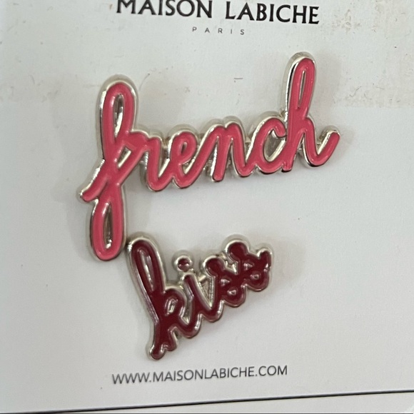 Cute FRENCH KISS pins - Picture 6 of 6